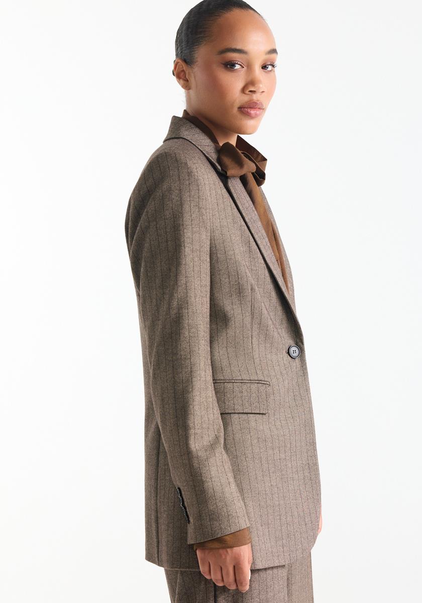 Josune | Blazer camel de raya diplomática