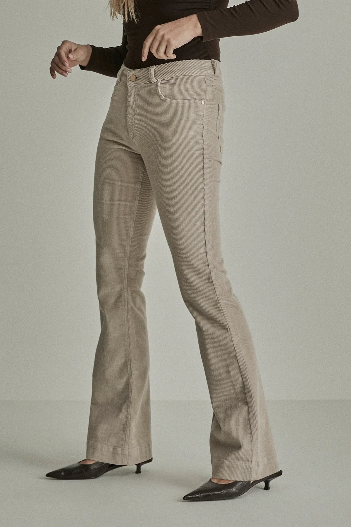 Caridad | Pantalón de pana vintage beige