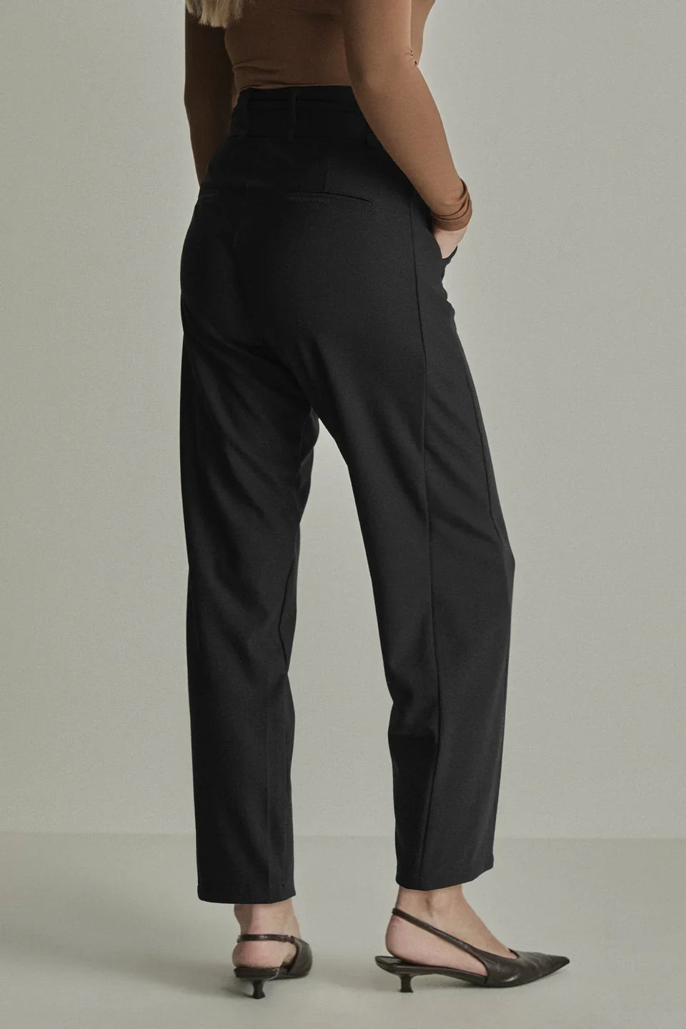 Camelia | Pantalón de crepé negro