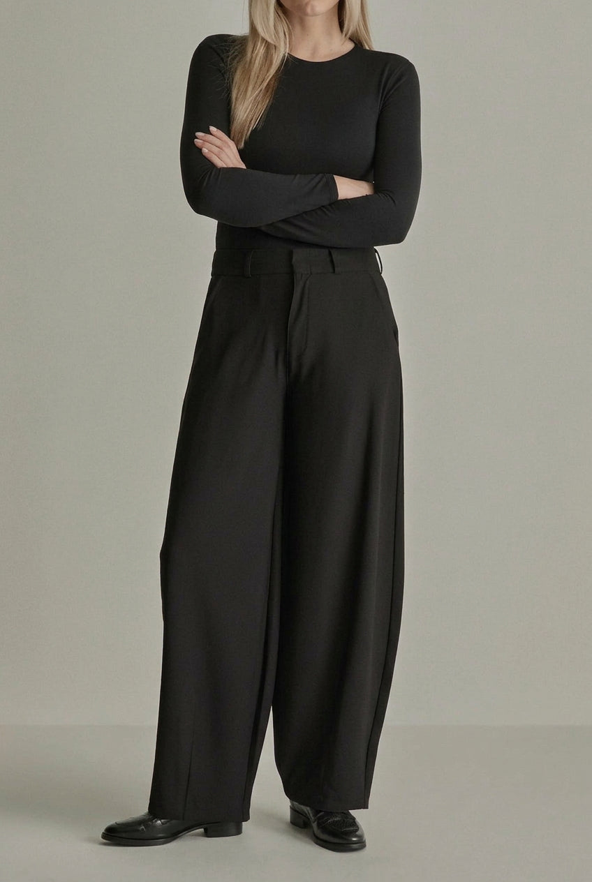 Calíope | Pantalón barrel de crepé negro