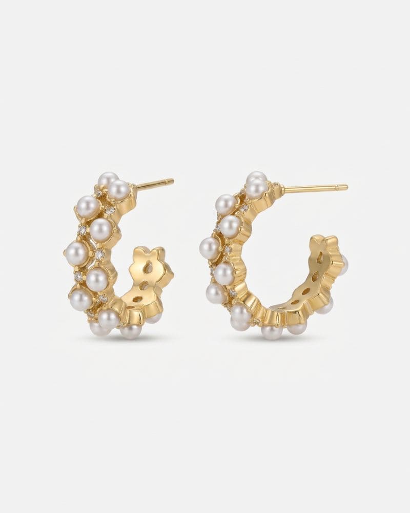 Sophia | Pendientes de aro con perla y strass dorados