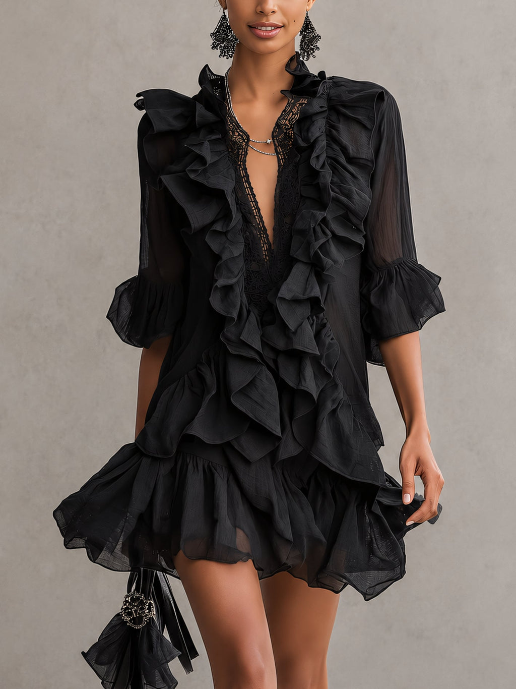 Itziar | Vestido corto negro de gasa con encaje
