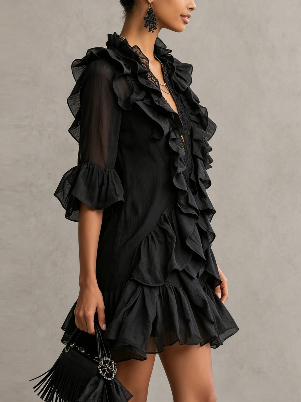 Itziar | Vestido corto negro de gasa con encaje