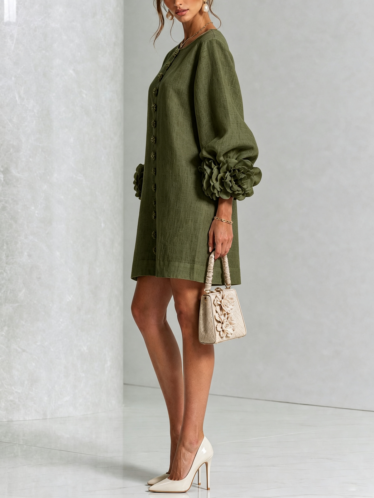 Eloisa | Vestido corto verde oliva de flores con puños florales