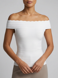Lotta | Top blanco con hombros descubiertos