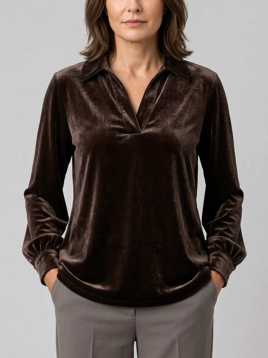 Blusa de terciopelo con cuello y escote en V