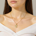 Corina | Collar dorado con inicial de strass