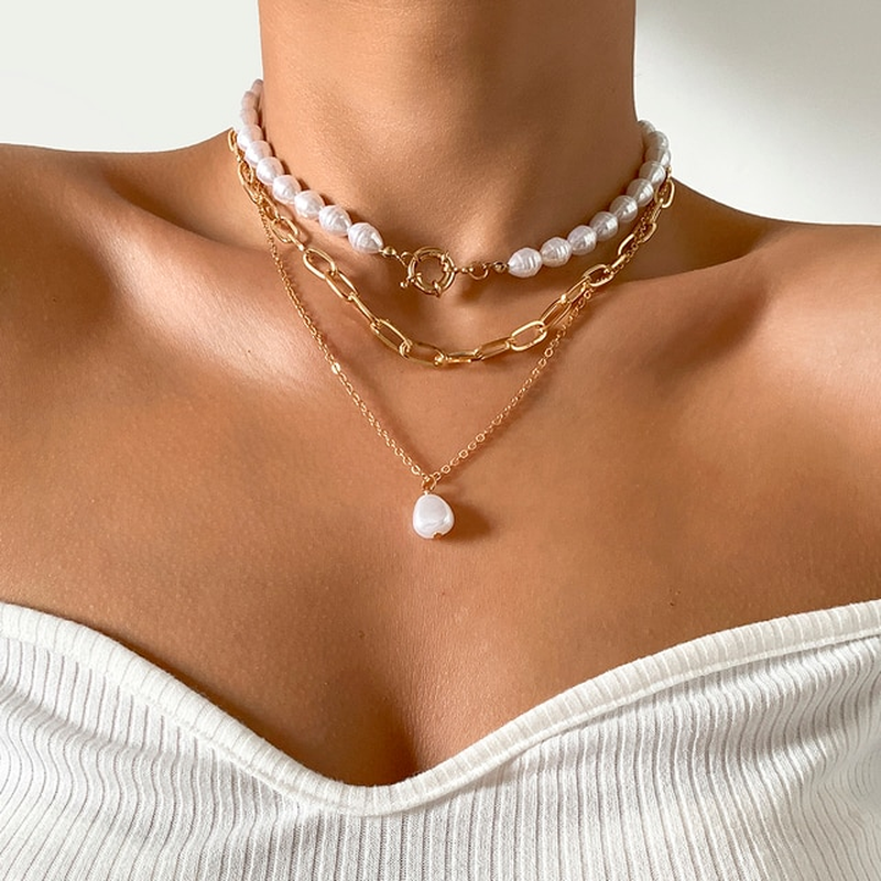 Luz | Collar de perlas dorado