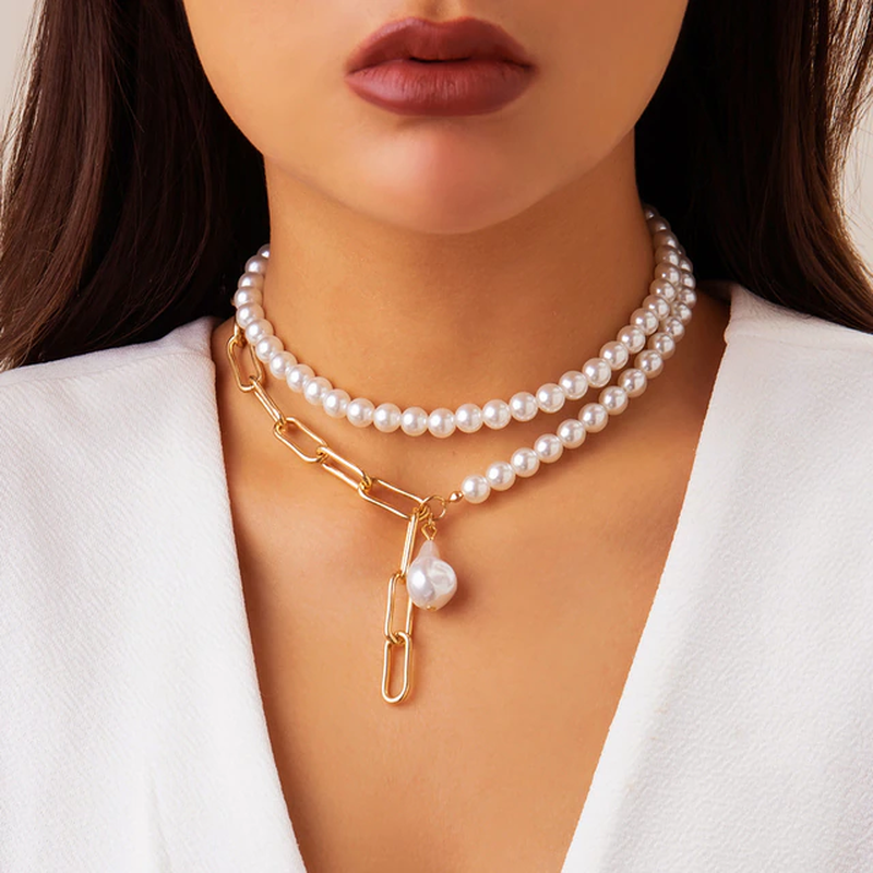 Luz | Collar de perlas dorado